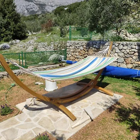 Holiday Mendula